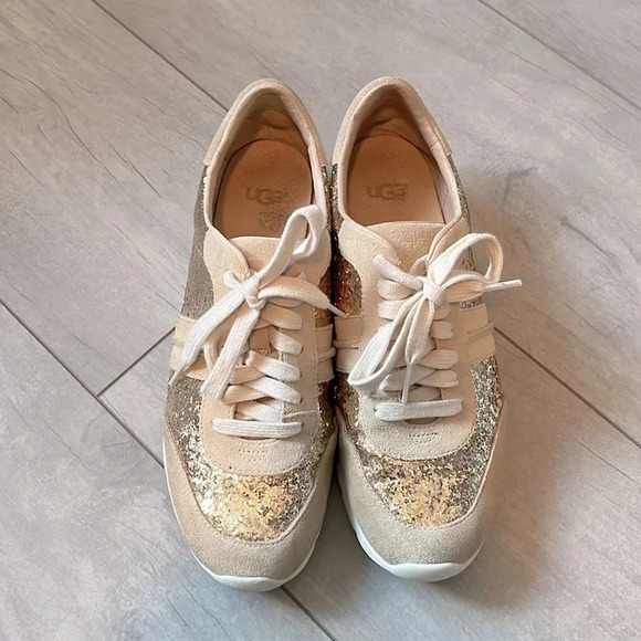 ⭐️ HOST PICK UGG Jaida Suede Leather Cream Gold Glitter Sneakers, Size 8 - Picture 3 of 10